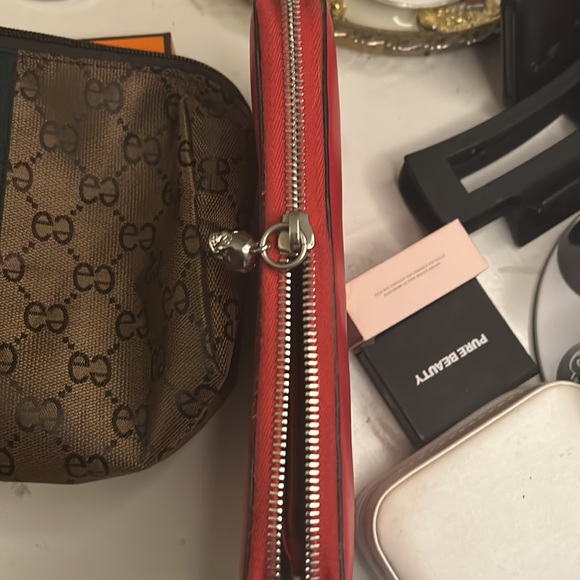 Alexander McQueen Red Long zip around wallet with skull tab. - Picture 5 of 9